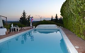 Appartamento Con Piscina E Tennis